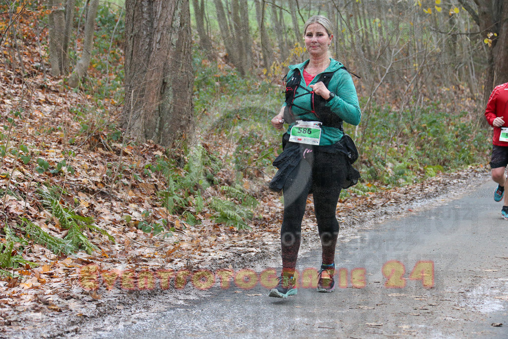 221211_0945_EX1_4735 | Sportfotografie im Rhein-Sieg Kreis, Köln, Bonn, NRW, Rheinland Pfalz, Hessen, etc. Unser Tätigkeitsfeld umfasst den Laufsport vom Volkslauf über den Marathon, Duathlon, Triathon bis zum Ultralauf wie Kölnpfad Ultra oder Schindertrail.
