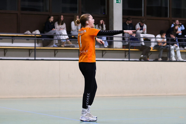 Handball I Damen I Saison 2025-2026 I Verbandsliga Süd I HSG Kalkberg 06 - MTV Dänischenhagen I 14.12.2025.114 | Emelie Köhn (1, HSG Kalkberg 06) - Realisiert mit Pictrs.com