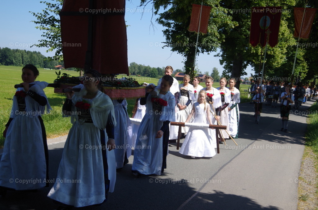 IMGP6222 | fotografiert von Axel PollmannLeonhardi Wallfahrt Benediktbeuern und Murnau, Fronleichnam, Fasching, Landschaft im Loisachtal und Benediktbeuern  - Realisiert mit Pictrs.com