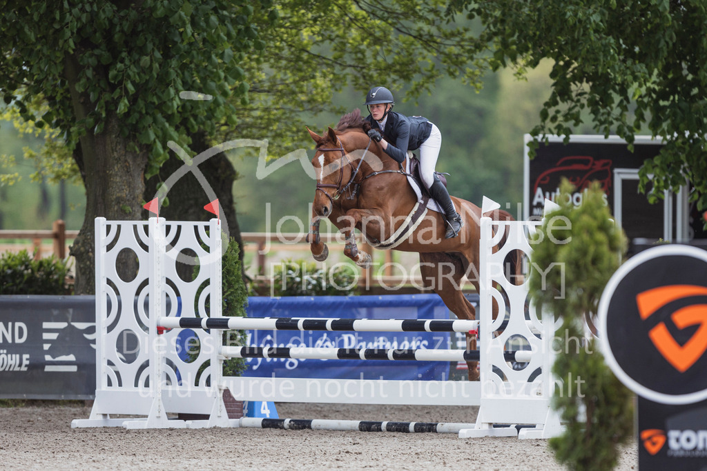 250506_Mühlen_SprPf-A2-319 | Deine schönsten Turniermomente als professionelle Fotos! Entdecke hochwertige Pferdesport-Fotografie im Online-Shop. Jetzt Fotos finden & bestellen!