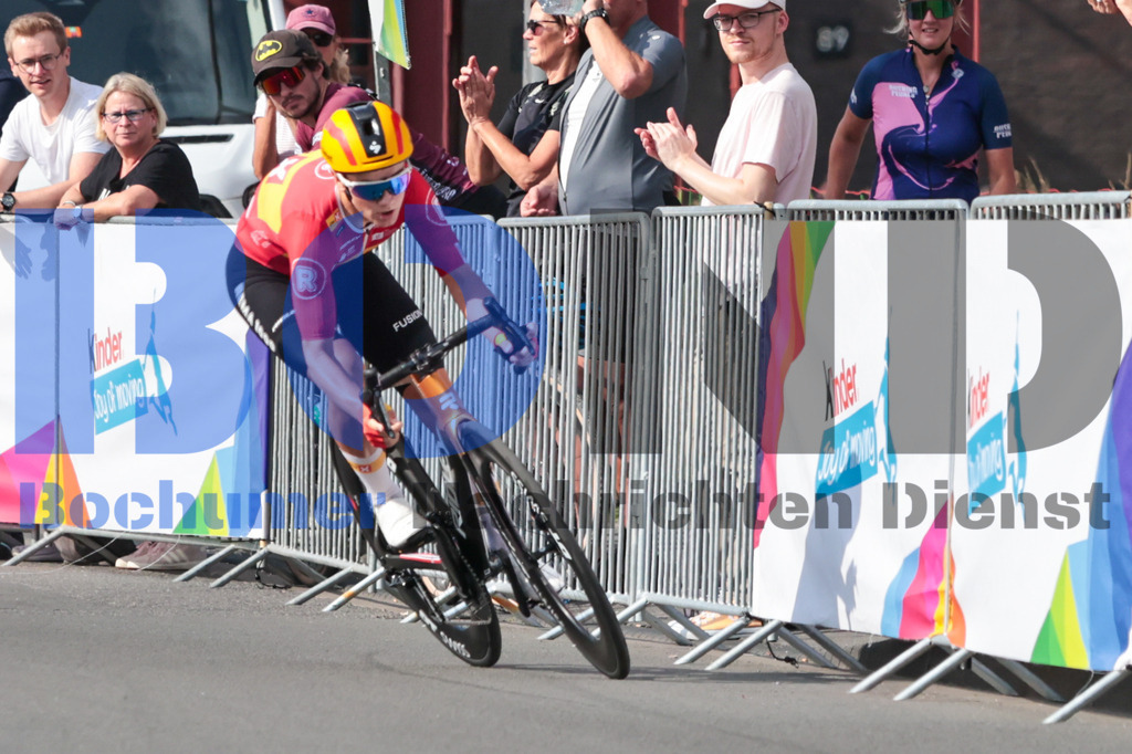 SES_DEUTOU20250820-21 | bond - Realisiert mit Pictrs.com