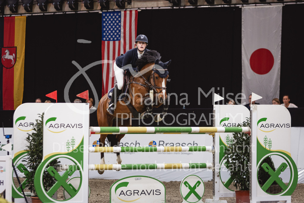 231028_Oldenburg_S1-Spr_Amateure-122 | Deine schönsten Turniermomente als professionelle Fotos! Entdecke hochwertige Pferdesport-Fotografie im Online-Shop. Jetzt Fotos finden & bestellen!