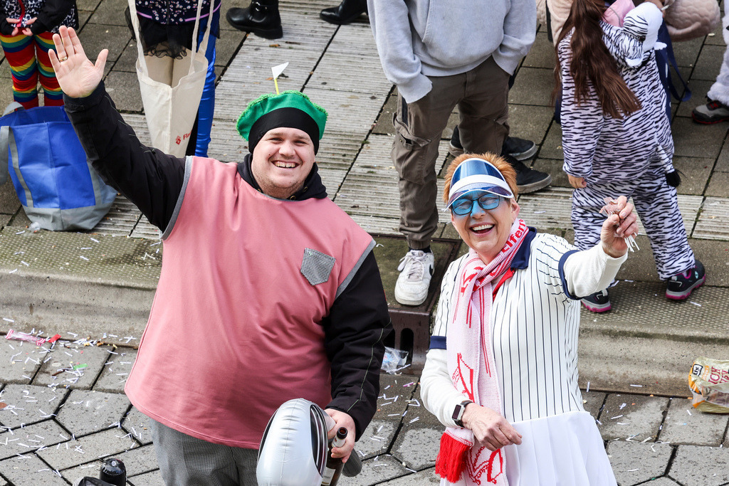 top-top.de 240212-066 | Foto, Video, Fotografie, Videografie, Fotobox, DJ, Discjockey, Musik, Musikbox, Veranstaltung, Photobooth, Amazon, Ebay, Buchtipp, Bestseller, Autor, Verlag, Buch, Wesel, Hamminkeln, NRW, Dinslaken, Rees, Drohne, Hochzeit, Party, Fotobox, Wesel, Fotograf