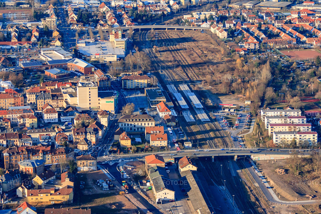 Luftbild: Landau(Pfalz) Hbf im Ortsteil Queichheim in Landau im Bundesland Rheinland-Pfalz in Deutschland. Foto: IMG_62445.jpg vom 24.02.2014 durch Werner Riehm/FLY-FOTO.deAuflösung des Originals: 4385 x 2923 px