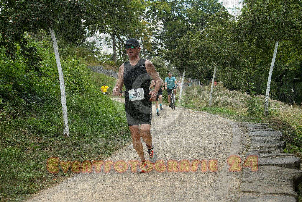 250824_1402_EX1_4760 | Sportfotografie im Rhein-Sieg Kreis, Köln, Bonn, NRW, Rheinland Pfalz, Hessen, etc. Unser Tätigkeitsfeld umfasst den Laufsport vom Volkslauf über den Marathon, Duathlon, Triathon bis zum Ultralauf wie Kölnpfad Ultra oder Schindertrail.