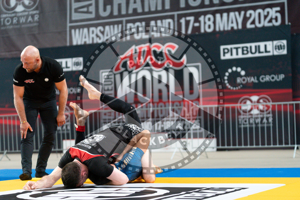 20250517PBB5013 | Athletes compete during the first day of the ADCC Amateur World Championship on May 15, 2025 in Warsaw, Poland. © Chiara Dazi / photoblackbelt