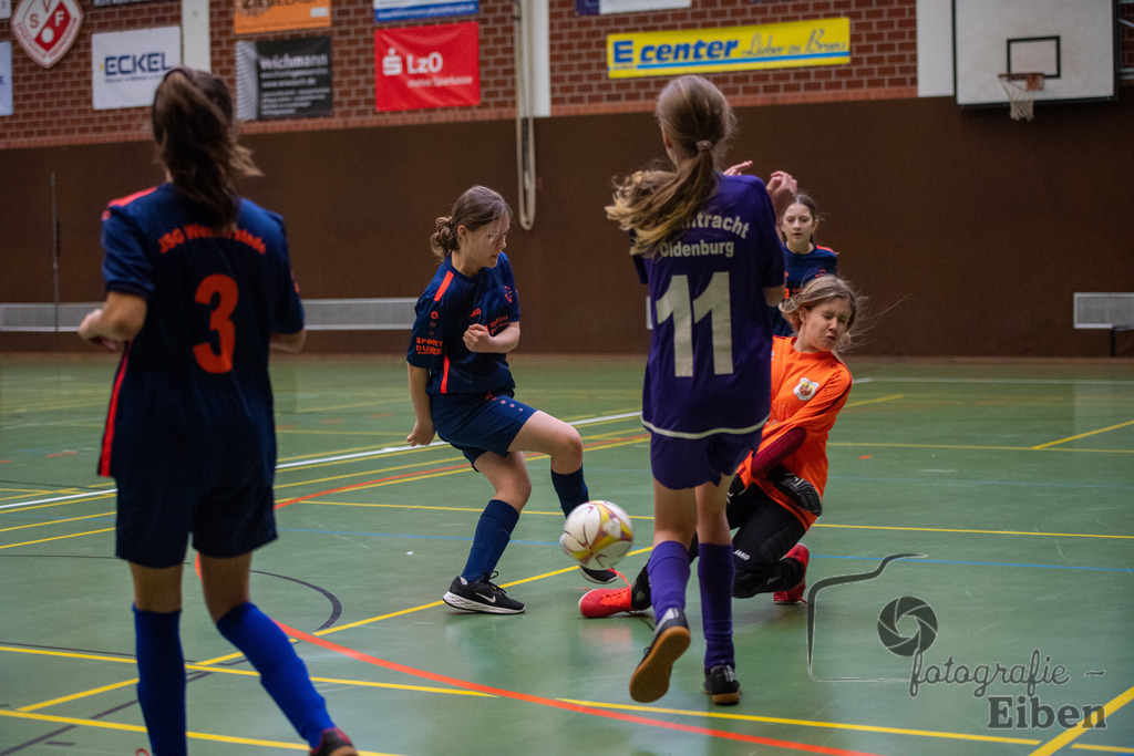 Hallenevent 23/24 - JSG FriEdA - D-Juniorinnen | Hallenevent 23/24 - JSG FriEdA - D-Juniorinnen am 28.12.2023; in Friedrichsfehn (Sporthalle Zur Sportwiese), Photo: Philip Eiben 2023 - Realisiert mit Pictrs.com