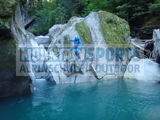 P8140399 | Bestelle die Bilder deines Berg- oder Wasser-Abenteuers mit Mountain Sports bequem von zu Hause aus direkt über unseren Online Fotoshop von pictrs.com. - Realisiert mit Pictrs.com
