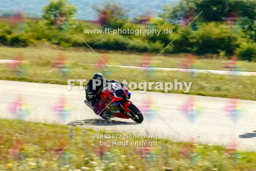 Chambley Juli-0259 | Hier findet Ihr Bilder von Touristenfahrten auf der Nürburgring Nordschleife oder von anderen Veranstaltungen die ich besucht habe. Viel Spass beim Durch Schauen 
