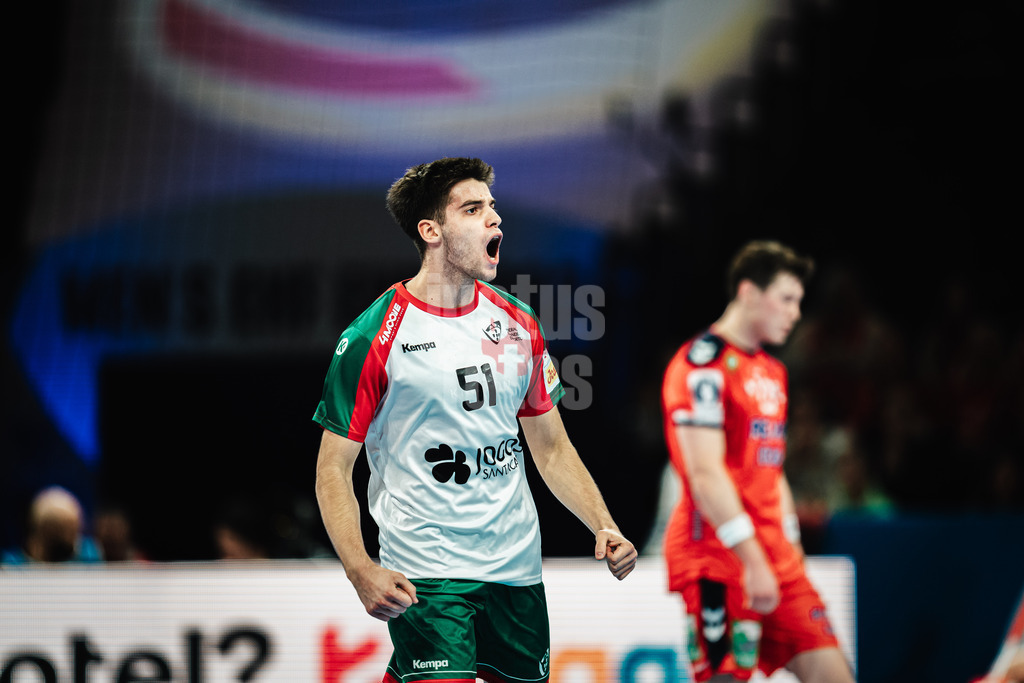 Handball | Herren | EHF EURO 2024 | European Championshop Men 2024 Final Tournament | Norwegen vs. Portugal | 17.01.2023 | Pedro Oliveira (#51, Portugal, POR) jubelt nach seinem Treffer