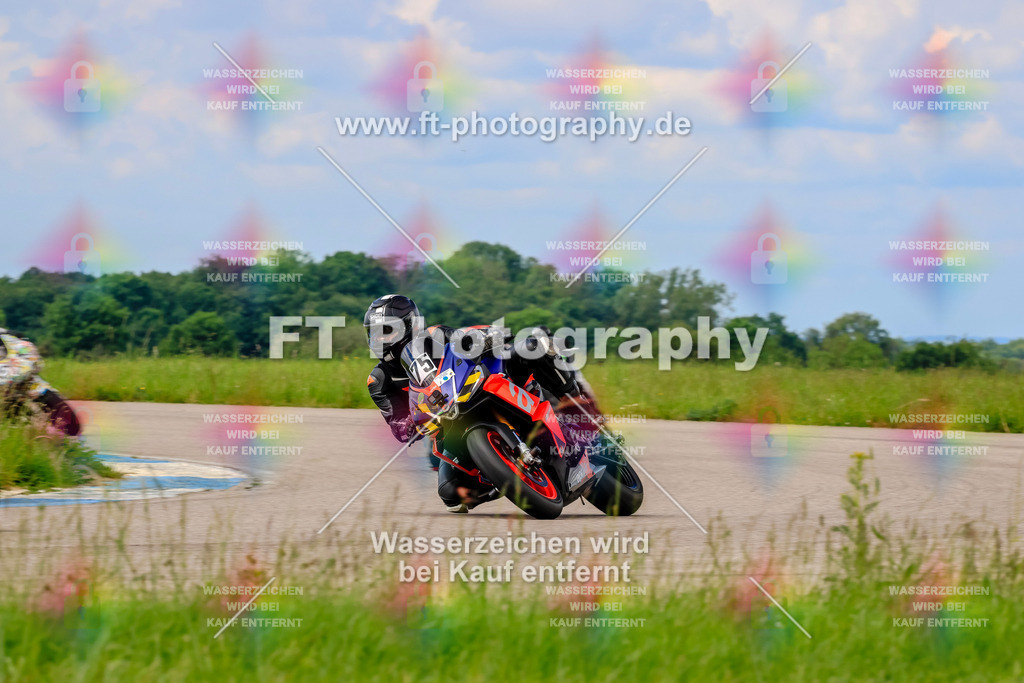 MotoTeam-1164 | Hier findet Ihr Bilder von Touristenfahrten auf der Nürburgring Nordschleife oder von anderen Veranstaltungen die ich besucht habe. Viel Spass beim Durch Schauen 