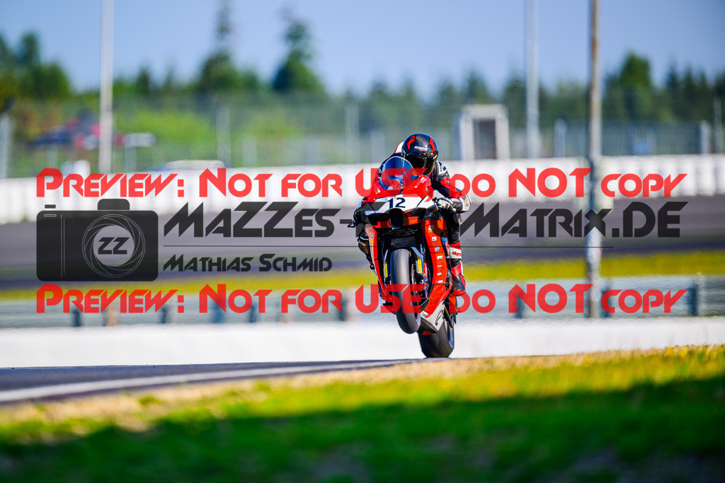 MaZZes_FotoMatrix_240901_6007705_5872 | STK1000