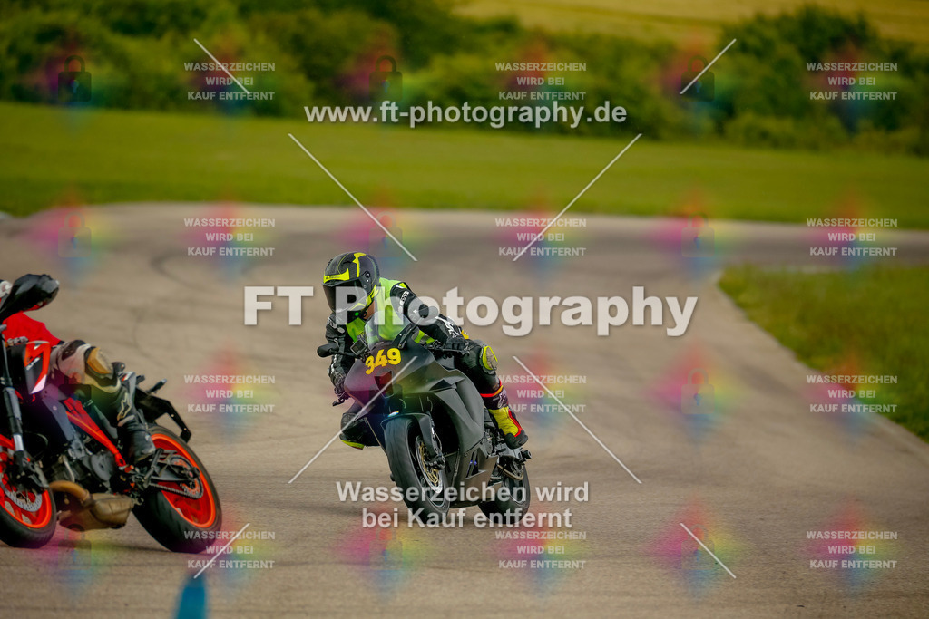 _MOT2402 | Hier findet Ihr Bilder von Touristenfahrten auf der Nürburgring Nordschleife oder von anderen Veranstaltungen die ich besucht habe. Viel Spass beim Durch Schauen 