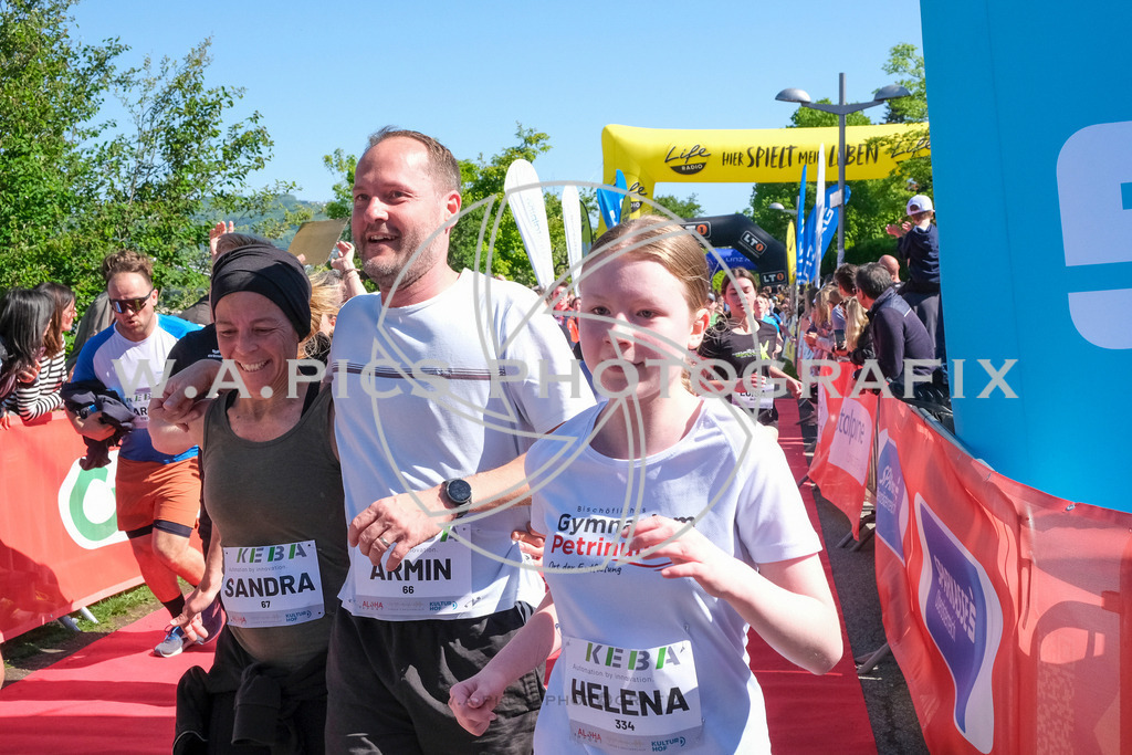 ..... | LINZ,AUSTRIA,27.April 24, Int. 3 Brückenlauf Linz  , Image shows: Photo: WAPICS / Michael ring