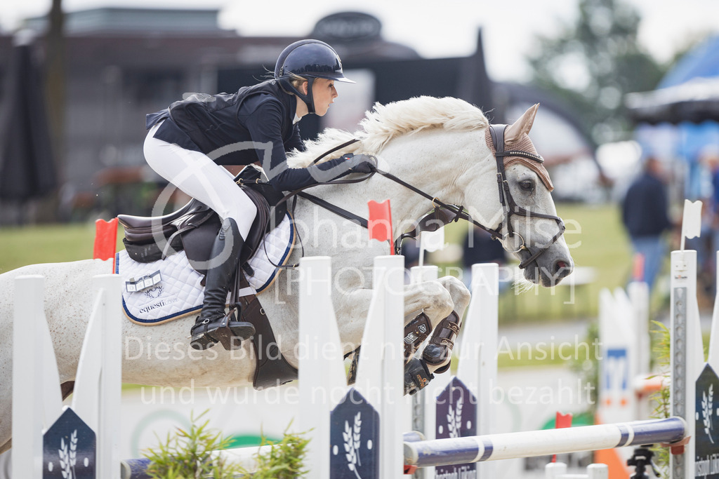 250711_BHO_L-SprmstAnf-1-260 | Deine schönsten Turniermomente als professionelle Fotos! Entdecke hochwertige Pferdesport-Fotografie im Online-Shop. Jetzt Fotos finden & bestellen!