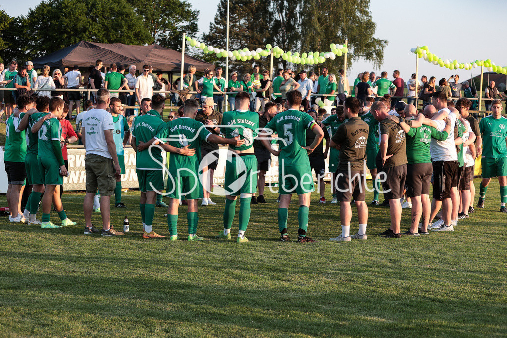 DJK Stotzard - SV Hammerschmiede | Professionelle Sportfotos aus den Bereichen Fußball, Eishockey, Handball und vieles mehr. Ob Sieg oder Niederlage