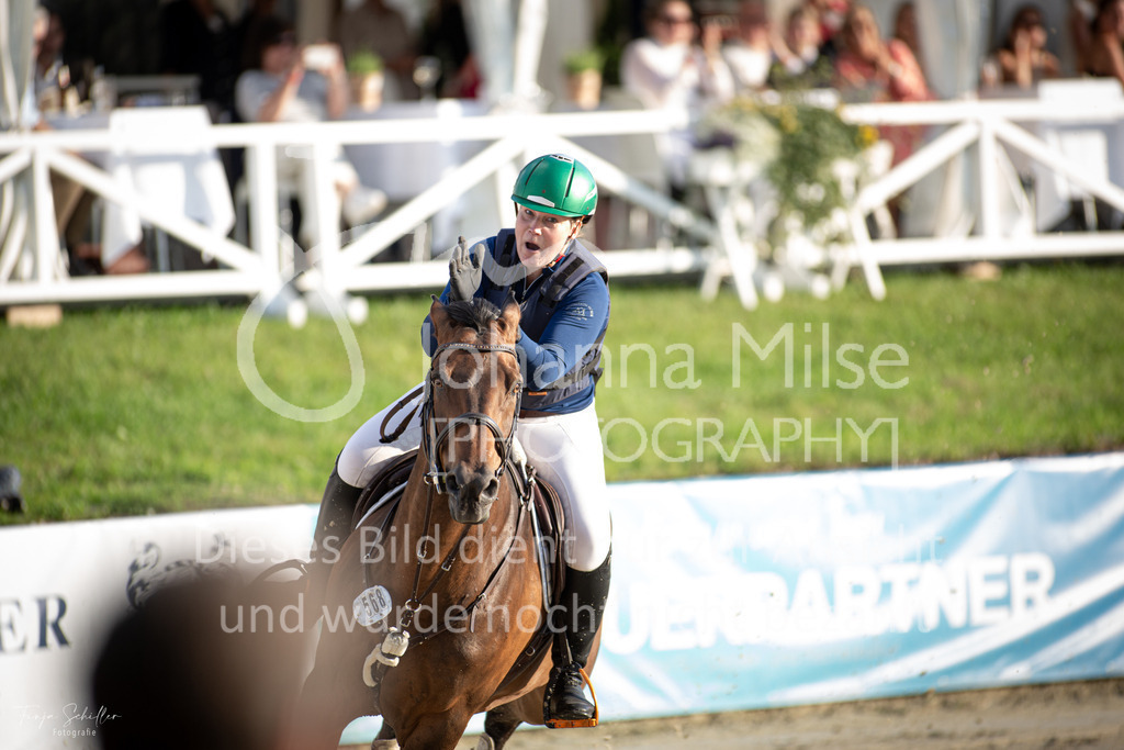 230728_BHO_Showprogramm_FS-726 | Deine schönsten Turniermomente als professionelle Fotos! Entdecke hochwertige Pferdesport-Fotografie im Online-Shop. Jetzt Fotos finden & bestellen!