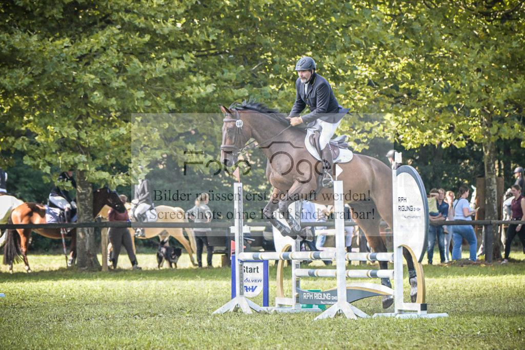 DOS_0146 | Entdecke hochwertige Reitturnierfotos von Foto Oger. Professionell, emotional und authentisch – jetzt Lieblingsmomente im Shop bestellen.Deutschlandweite Turnierfotografie. - Realisiert mit Pictrs.com
