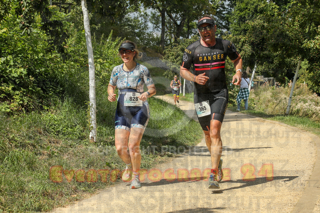 250824_1332_EX1_2733 | Sportfotografie im Rhein-Sieg Kreis, Köln, Bonn, NRW, Rheinland Pfalz, Hessen, etc. Unser Tätigkeitsfeld umfasst den Laufsport vom Volkslauf über den Marathon, Duathlon, Triathon bis zum Ultralauf wie Kölnpfad Ultra oder Schindertrail.