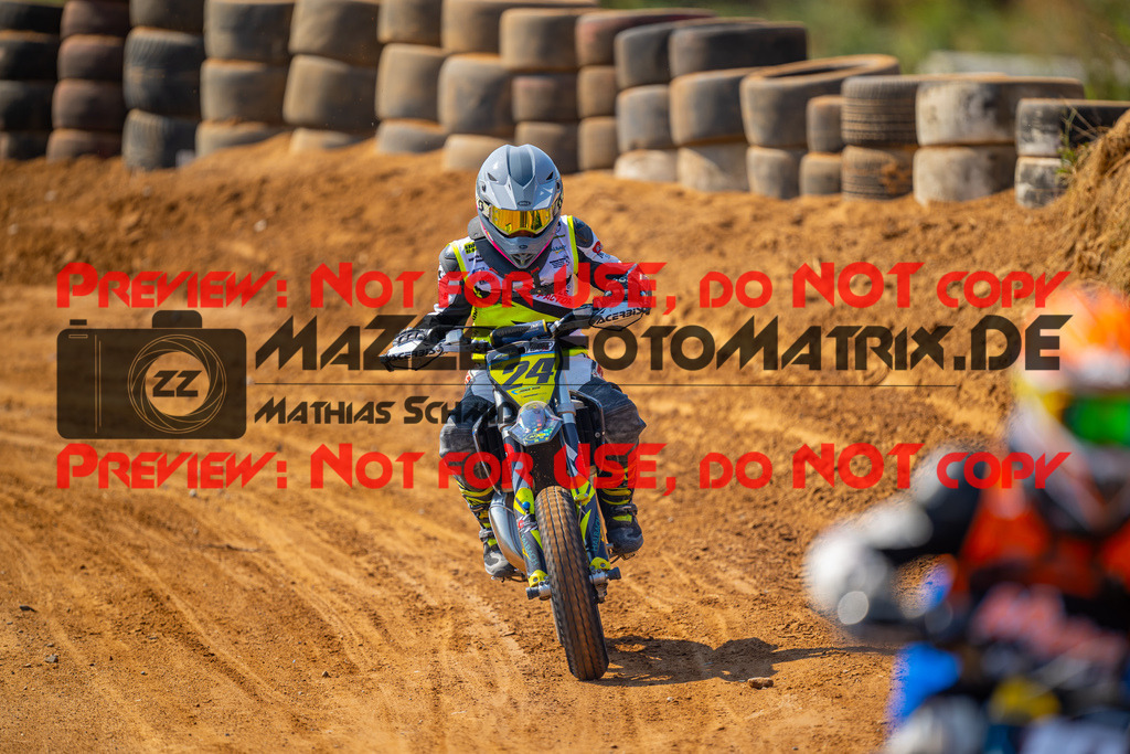 MaZZes-Fotomatrix-20260815-605172 | ROOKIES