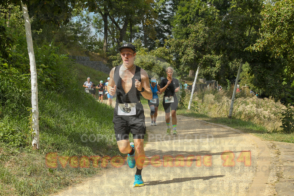 250824_1412_EX1_5343 | Sportfotografie im Rhein-Sieg Kreis, Köln, Bonn, NRW, Rheinland Pfalz, Hessen, etc. Unser Tätigkeitsfeld umfasst den Laufsport vom Volkslauf über den Marathon, Duathlon, Triathon bis zum Ultralauf wie Kölnpfad Ultra oder Schindertrail.
