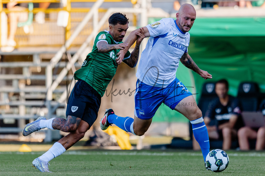 DFB-Pokal 2025/2026, 1. Runde: SC Preußen Münster - Hertha BSC Berlin | Münster, 18.08.2025: DFB-Pokal 2025/2026, 1. Runde, SC Preußen Münster gegen Hertha BSC Berlin im LVM-Preußenstadion in Münster.(Foto: sportfotografie.ms | Markus Paletta) - Realisiert mit Pictrs.com