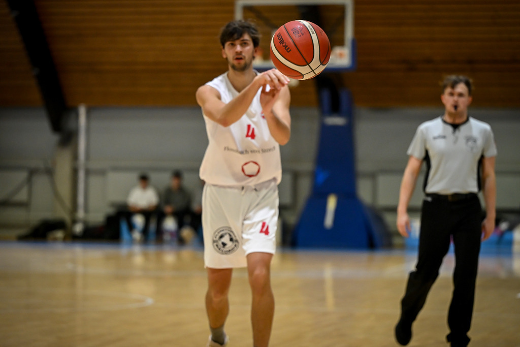 gml_121 | Fotos von Basketballspielen aus dem Raum NRW fotografiert von Gero Mueller-Laschet und Daniel Schaefer - Realisiert mit Pictrs.com
