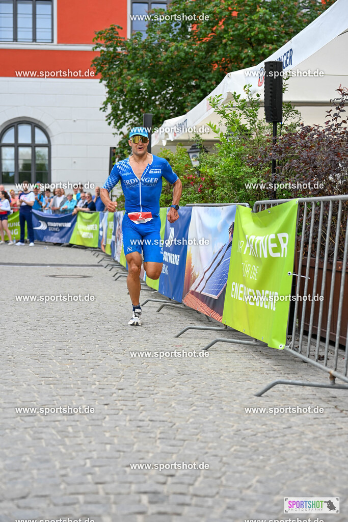 SZI_5616 | Stadttriathlon Erding 2025. #yourpictrs #sportshot_your_pictrs @Sportshotphotography #stadttriathlonerding Copyright: www.sportshot.de