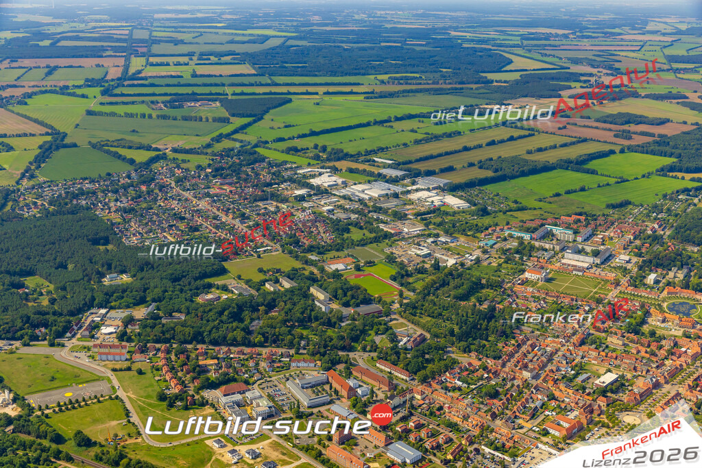 Schöne Luftaufnahme als Geschenk in Techentin Ludwigslust - Die Luftbildaufnahme wurde 2025 vom UL-Flugzeug heraus erstellt ( keine Drohne ) - Hochauflösende Luftaufnahme -Nicht vergleichbar mit Google Maps oder Satelittenbilder- Die Geschenkidee !Mit Lizenz und Bildrechte bestellbar
