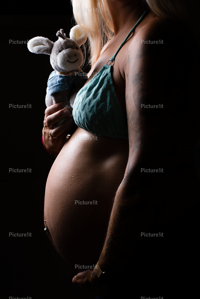 Babybauch | Entdecken Sie unsere vielfältige Auswahl an digitalen Panoramen und hochwertigen Fotoprodukten. Ob als sofortiger Download für kreative Projekte oder als exklusives Fotoprodukt für Ihr Zuhause – unsere einzigartigen Aufnahmen bieten perfekte Qualität.  - Realisiert mit Pictrs.com