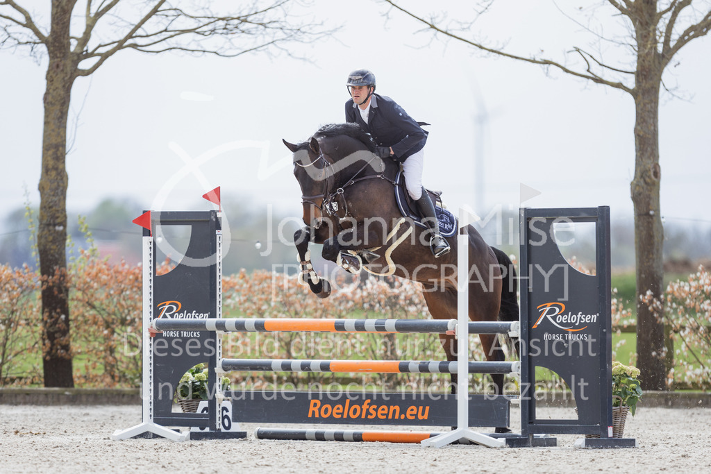 230425_Lemwerder_SprPf-A2St-313 | Deine schönsten Turniermomente als professionelle Fotos! Entdecke hochwertige Pferdesport-Fotografie im Online-Shop. Jetzt Fotos finden & bestellen!