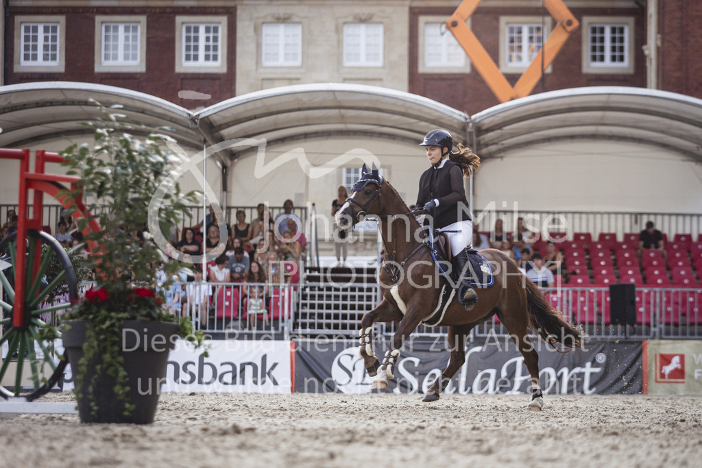 240829_TdS_PonyTrophy-207 | Deine schönsten Turniermomente als professionelle Fotos! Entdecke hochwertige Pferdesport-Fotografie im Online-Shop. Jetzt Fotos finden & bestellen!