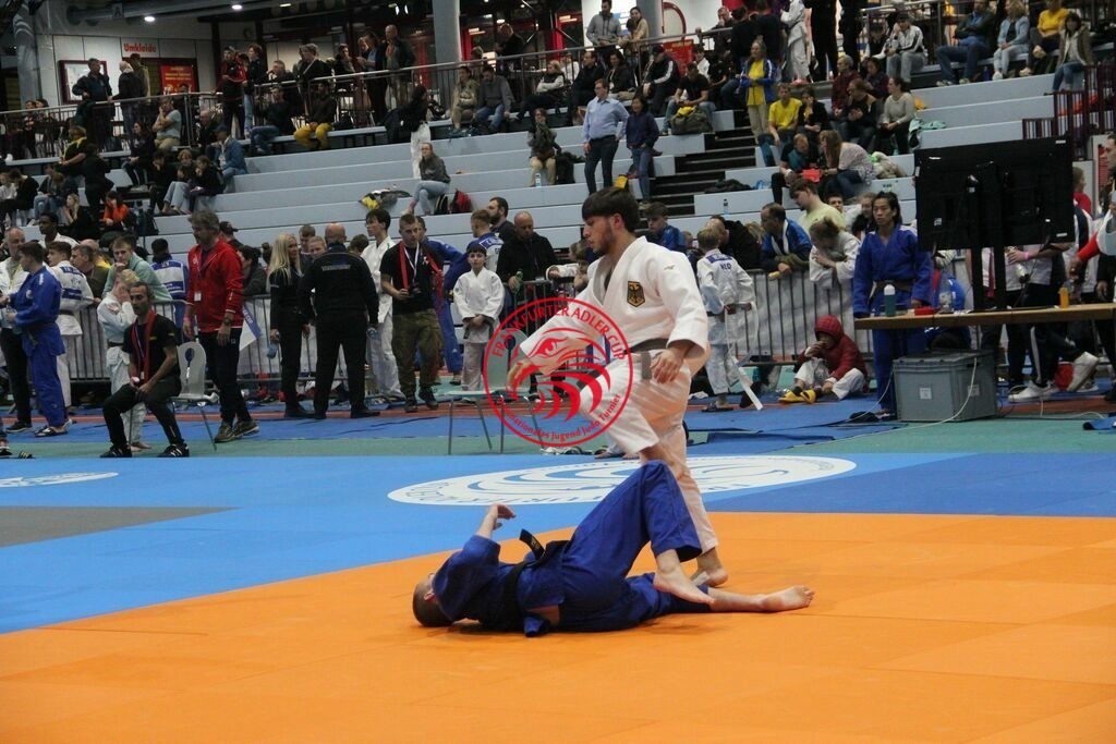 IMG_3717 | Fotos vom Adler Cup - Pictures from Adler Cup

Hier findet Ihr alle Eindrücke und großen Momente der Adler Cup Wochenenden. Here you will find all impressions and great moments of the Adler Cup weekends. - Realisiert mit Pictrs.com