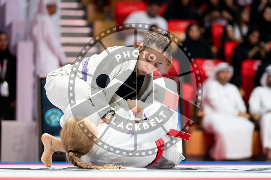 20231109PBB6373 | Fighters compete during the AJP World Professional Championship in the Mubadala Arena in Abu Dhabi, Arab United Emirates, on November 9, 2023.