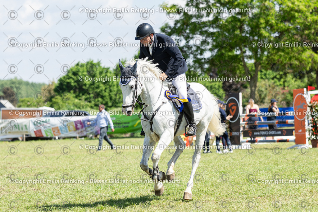 CL5A8088 | Emilia Reinking Fotografie - Realisiert mit Pictrs.com