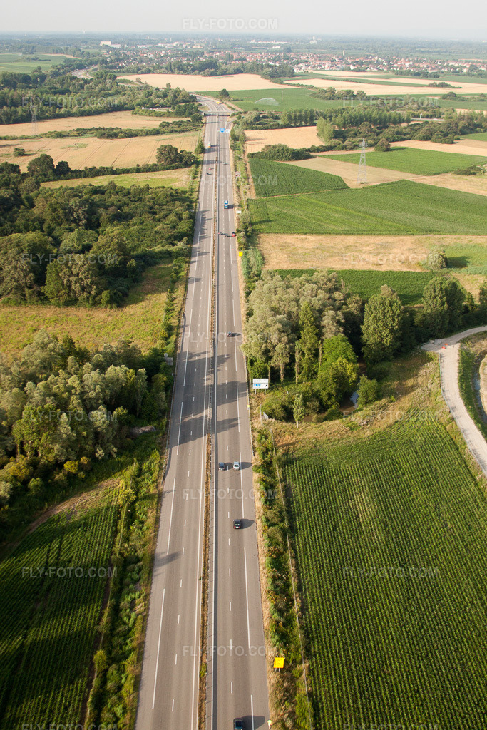 Aerial view: A35 motorway in Gambsheim in the state Bas-Rhin, France.Photo: IMG_30370.jpg taken on 07/09/2010 by Werner Riehm/FLY-FOTO.comResolution of the original: 3168 x 4752 px