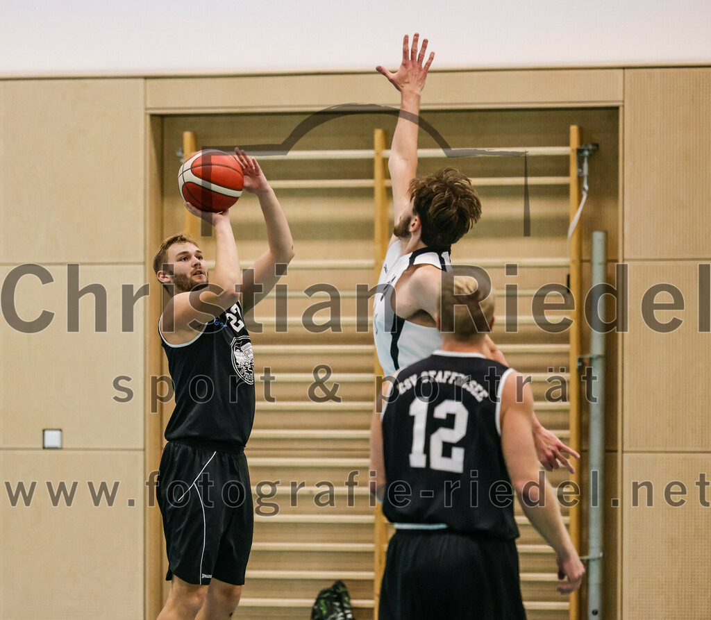 2023-10-08_040_TSV_Vaterstetten_gegen_ESV_Staffelsee | Vaterstetten, Deutschland, 08.10.2023:
Basketball, Bayernliga Herren Süd 2023 / 2024, 3. Spieltag, TSV Vaterstetten gegen ESV Staffelsee, Endergebnis: 62:90

Foto: Christian Riedel / fotografie-riedel.net