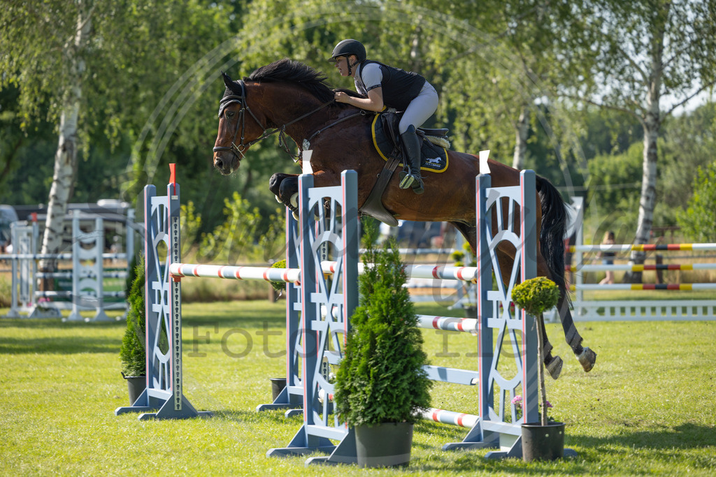 994A3229 | sabrinanicolaifotografie - Realisiert mit Pictrs.com