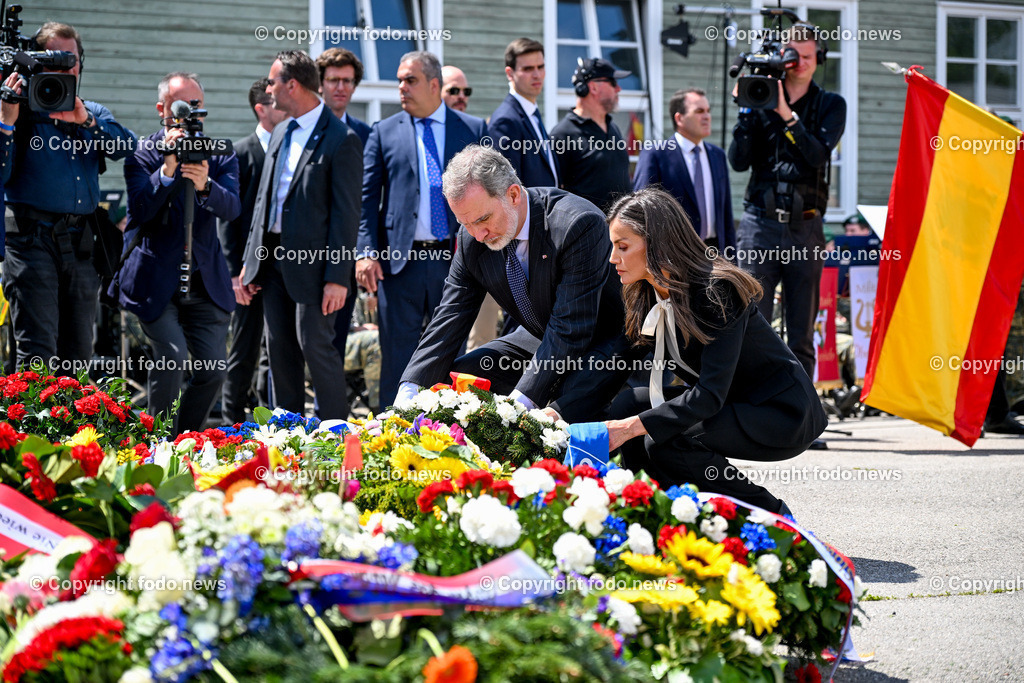 Internationale Gedenk- und Befreiungsfeier Gedenkstaette Mauthausen 2025_ 11.05.2025-198 | 11.05.2025, Mauthausen, AUT, Internationale Gedenk- und Befreiungsfeier Gedenkstaette Mauthausen 2025, 80 Jahre Befreiung KZ Mauthausen im Bild Delegation Spanien, Felipe IV, Koenig von Spanien (Felipe Juan Pablo Alfonso de Todos los Santos de Borbon y Grecia), Dona Letizia, Koenigin von Spanien