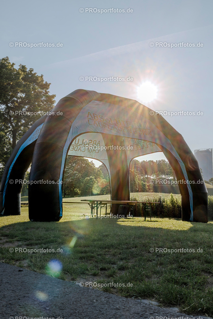 Sparda-Bank Nachtlauf Bonn; Bonn, 18.06.2025 | Impressionen vom Sparda-Bank Nachtlauf Bonn am 18.06.2025 in Bonn (Nordrhein-Westfalen). 