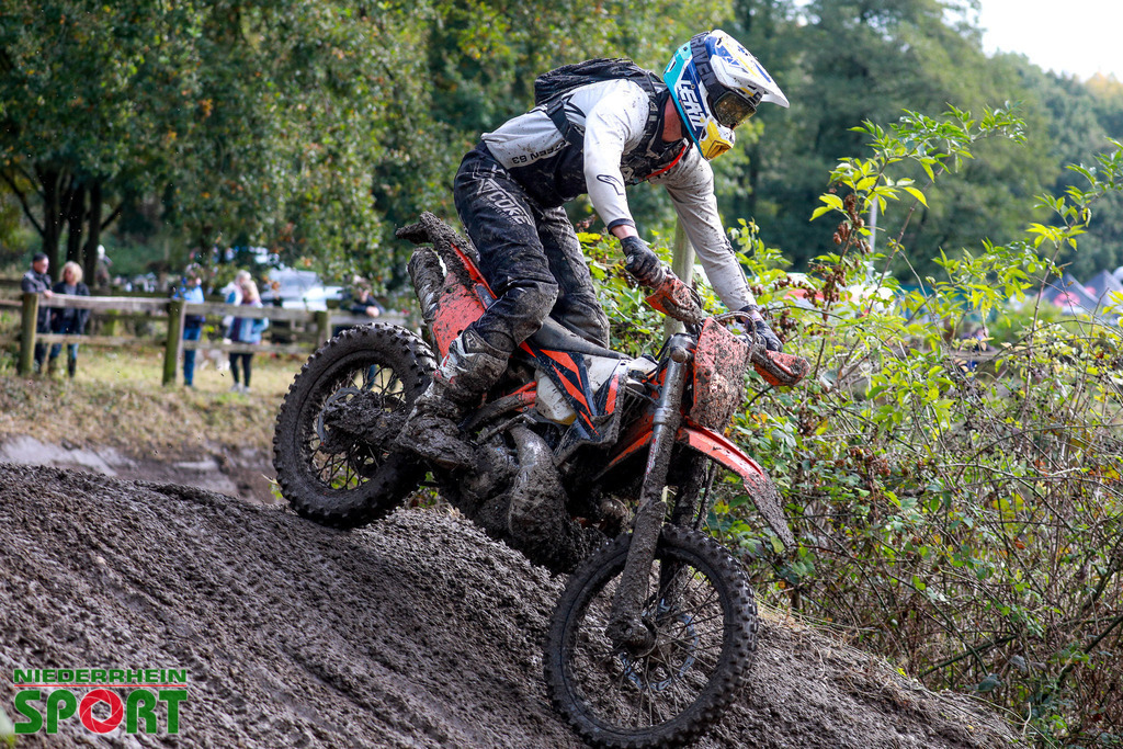 OpenTrack2024_Samstag_221 | Bildergalerie von Sport-Ereignissen aber auch von weiteren spannenden Dingen - nicht nur vom Niederrhein. In Anlehnung an den bekannten Spruch von Hanns Dieter Hüsch heißt das Motto: "Niederrhein ist überall".  - Realisiert mit Pictrs.com