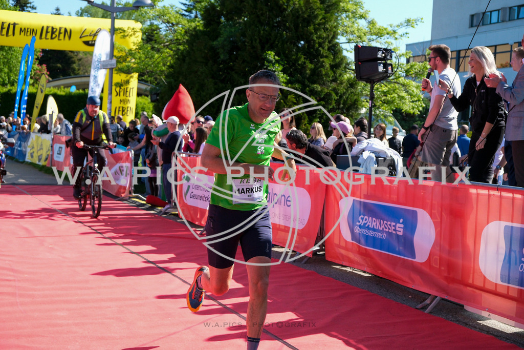 ..... | LINZ,AUSTRIA,27.April 24, Int. 3 Brückenlauf Linz  , Image shows: Photo: WAPICS / Michael ring