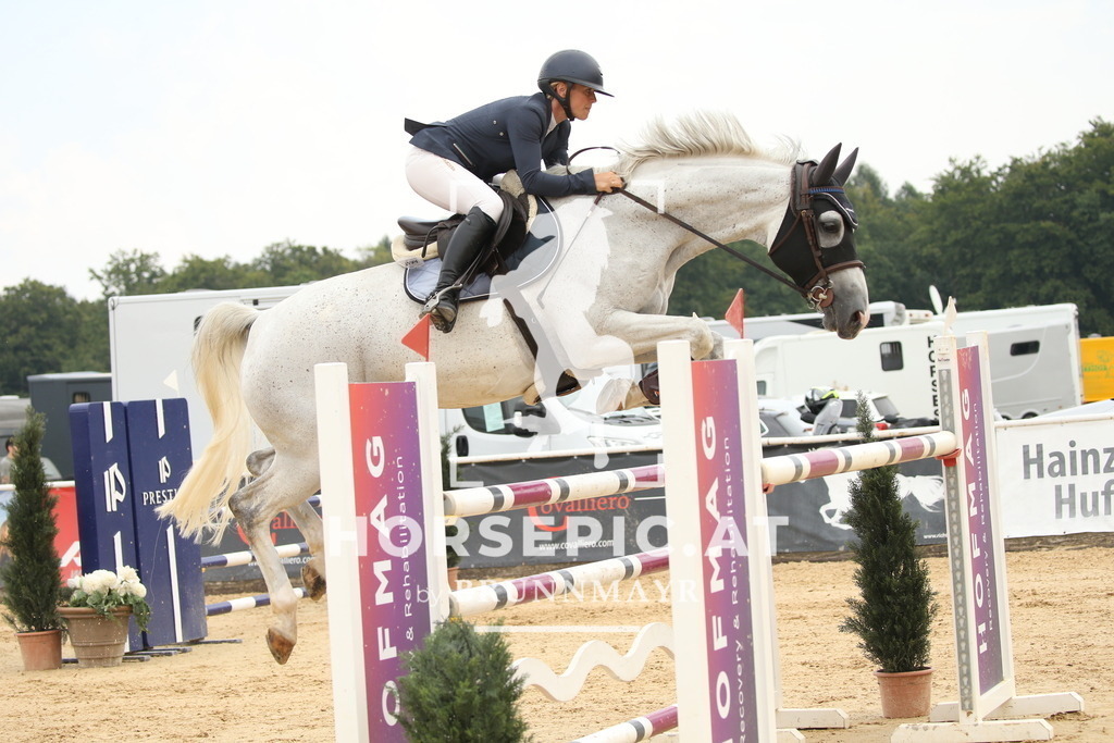 DL2Q8099 | Willkommen bei Brunnmayr - Design & Fotografie – Ihrem Spezialisten für Reitturniere und Pferdeveranstaltungen in Oberösterreich, Salzburg und Bayern! Seit über 17 Jahren sind wir leidenschaftlich dabei.