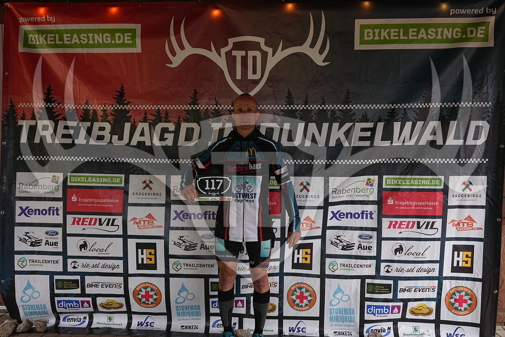 A1_09468 | Fotogalerie der Treibjagd im Dunkelwald - Dein MTB Etappenrennen im Erzgebirge - Realisiert mit Pictrs.com