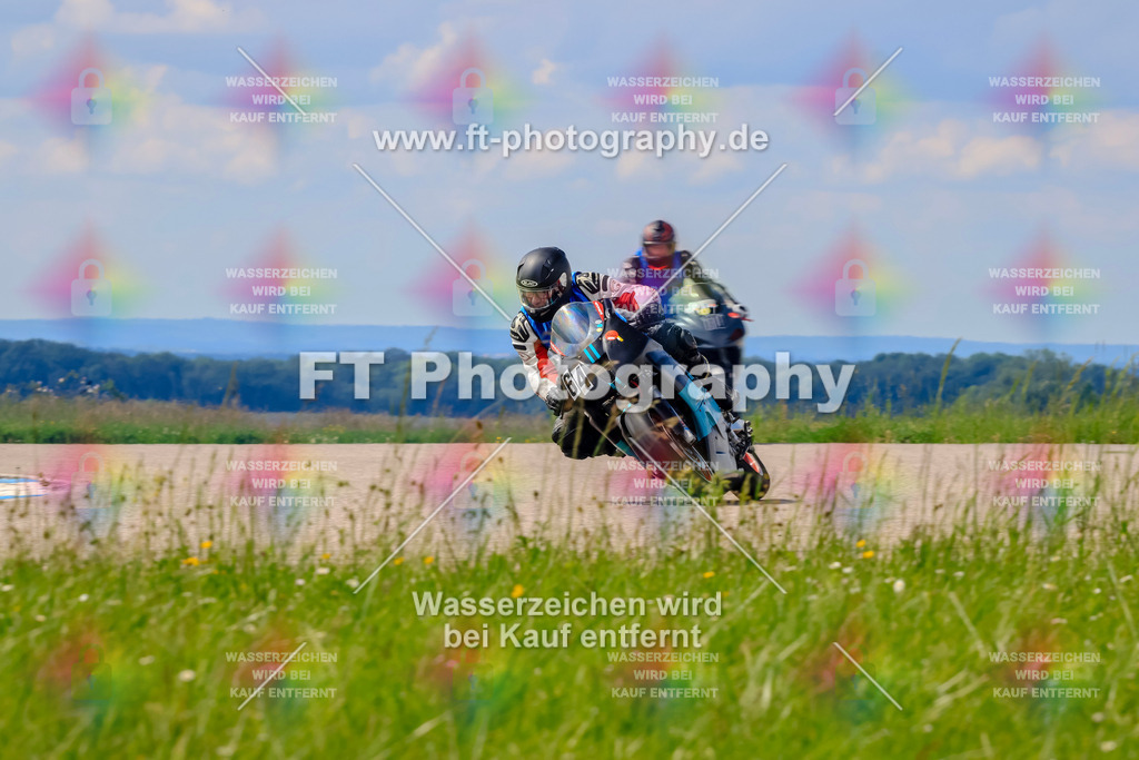 MotoTeam-0838 | Hier findet Ihr Bilder von Touristenfahrten auf der Nürburgring Nordschleife oder von anderen Veranstaltungen die ich besucht habe. Viel Spass beim Durch Schauen 