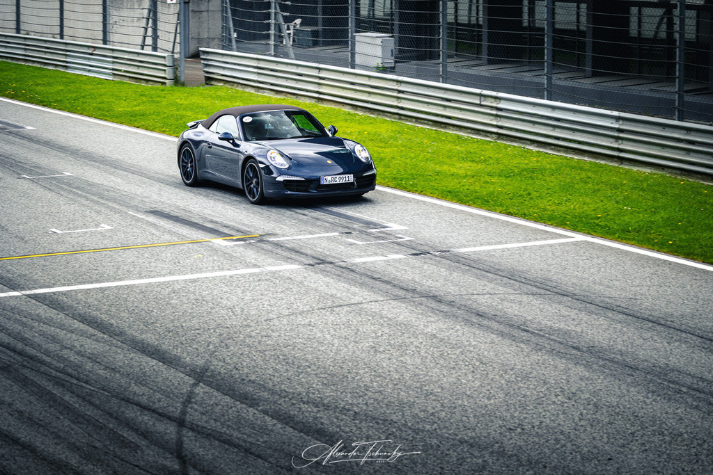 R6PZ1002 _Alexander Tschuncky | Entdecken Sie die faszinierende Welt von Alexander Tschuncky Arts: Kreative Fotografie, atemberaubende Automobilkunst und hochwertiger Bilderdruck. Lassen Sie sich inspirieren! - Realisiert mit Pictrs.com