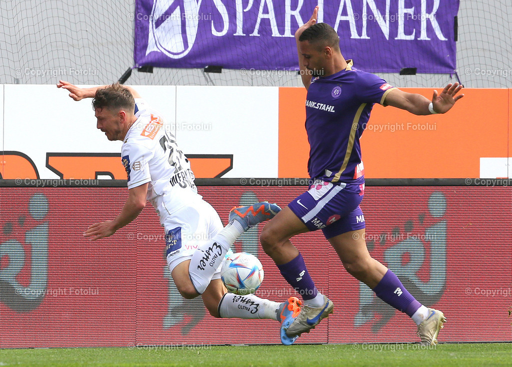 A_LUI_23042023_17 | SPORT,FUSSBALL,ADMIRAL BUNDESLIGA  AUSTRIA KLAGENFURT-AUSTRIA WIEN 23.04.2023 IM BILD: CHRISTOPHER WERNITZNIG   (KLAGENFURT) UND MARTIN MARTENS(AUSTRIA  WIEN ) FOTO:FOTOLUI/MW