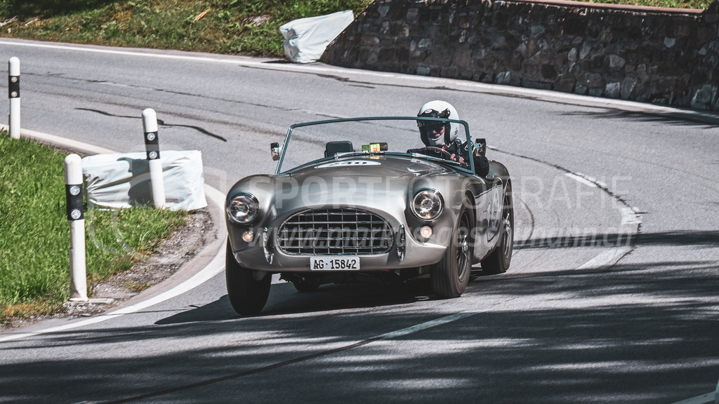 19. Arosa ClassicCar 2023 - 2. September 2023 | 19. Arosa ClassicCar 2023
Arosa, Schweiz
Kohler Jürg aus Oftringnen mit der Startnummer 240 in einem AC Bristol AC Ace Bristol, Jahrgang 1957, in der Klasse Classic Trophy.
@arosaclassiccar, @arosa.official, #arosaclassiccar, #arosa, #76curves, #classiccar
Bild: Sportfotografie Markus Aeschimann | www.markus-aeschimann.ch - Realisiert mit Pictrs.com