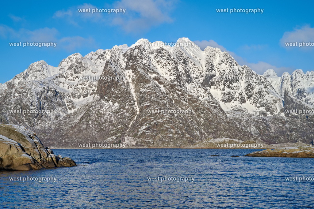 Lofoten Fjord - NOR 2025 | west photography - Realisiert mit Pictrs.com