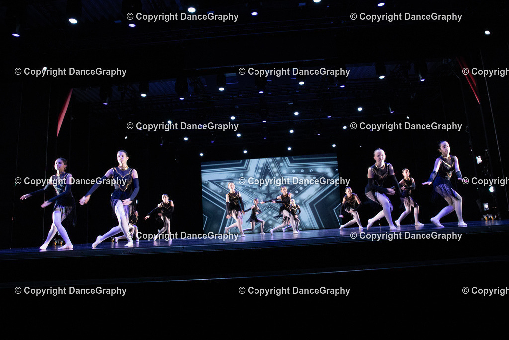 GPHY6221 | DanceGraphy - Realisiert mit Pictrs.com